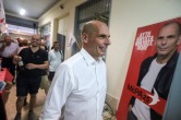 Oud-minister Yanis Varoufakis haalt met zijn nieuwe partij Mera25 waarschijnlijk 9 zetels